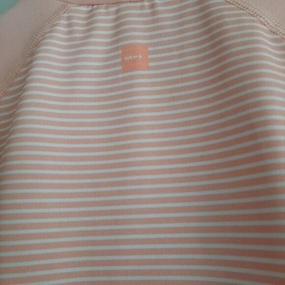 MEC | Rushguard Swim Short Sleeve T-shirt Kids Sz 5 - Picture 6 of 8